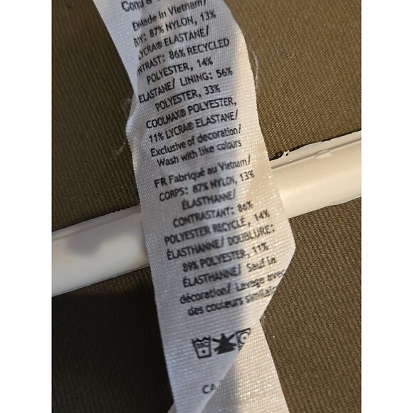 Lululemon jacket Define Relaxed Fit Jacket Luon Olive Green size 12 Gym Womens - Picture 11 of 16